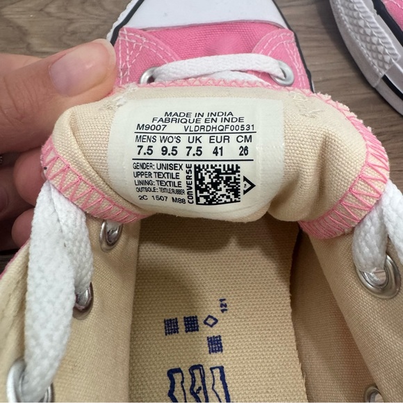 New Converse Chuck Taylor All Star Pink Low Top Sneakers Women’s 9.5 Men’s 7.5 - Picture 6 of 7